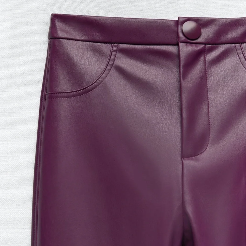 SOLD NWT ZARA Purple faux leather leggings. Size:M - Picture 4 of 8